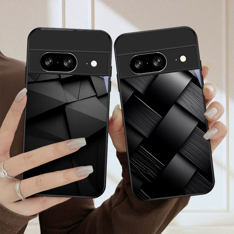 Google Pixel 9 Pro - غطاء هاتف زجاجي أسود بنمط هندسي